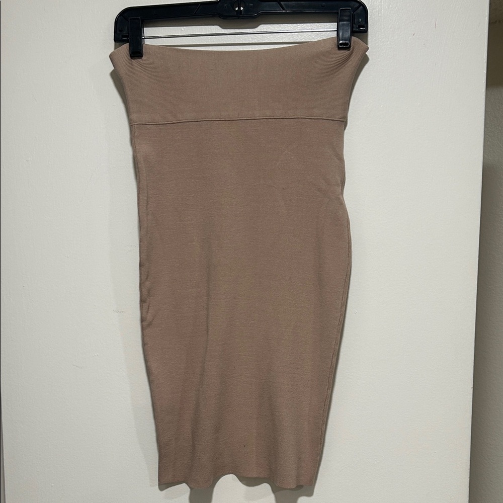 Elegant Tan Women's Skirt